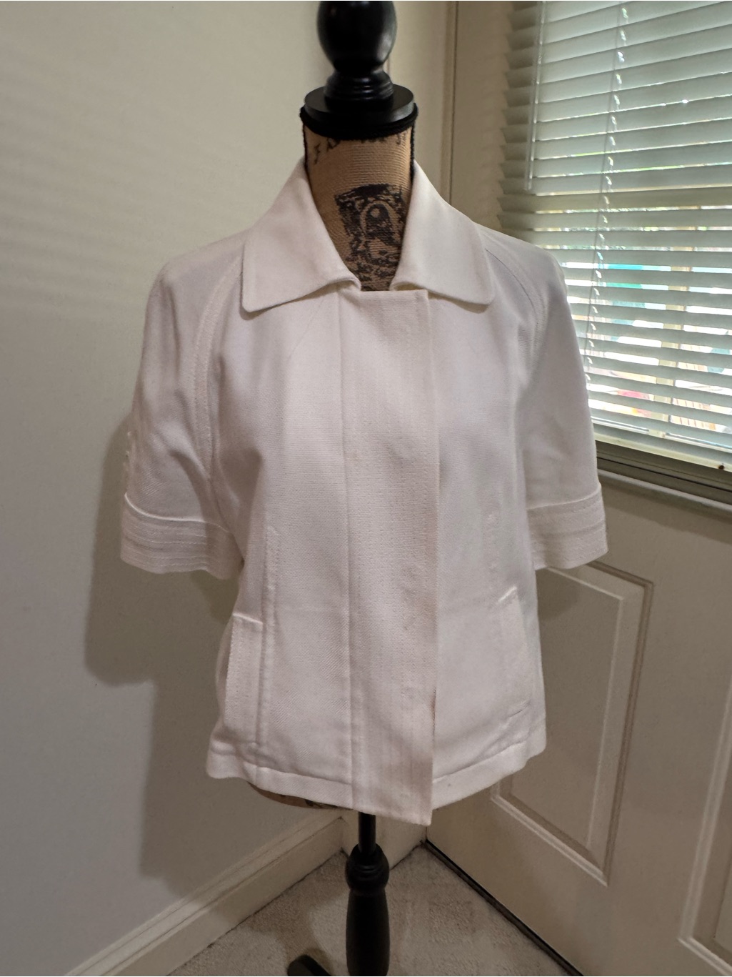 Escada White Short-Sleeve High Quality Structured Blazer Jacket